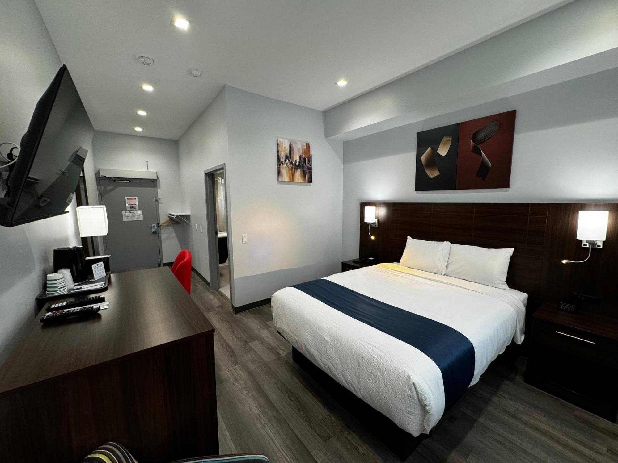 Travelodge By Wyndham Cochrane מראה חיצוני תמונה