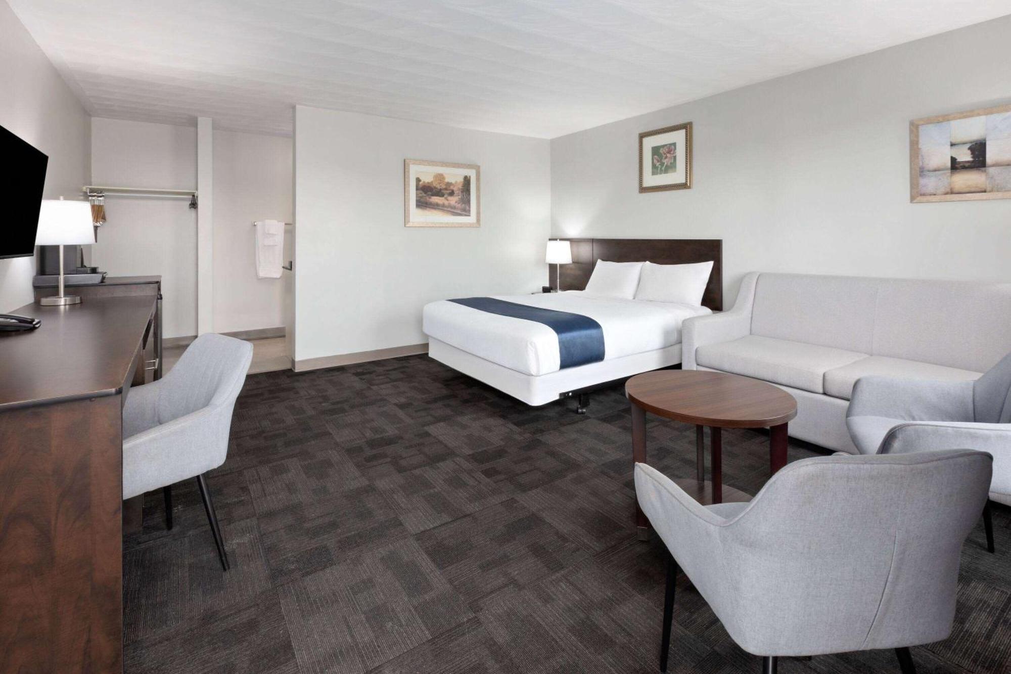 Travelodge By Wyndham Cochrane מראה חיצוני תמונה